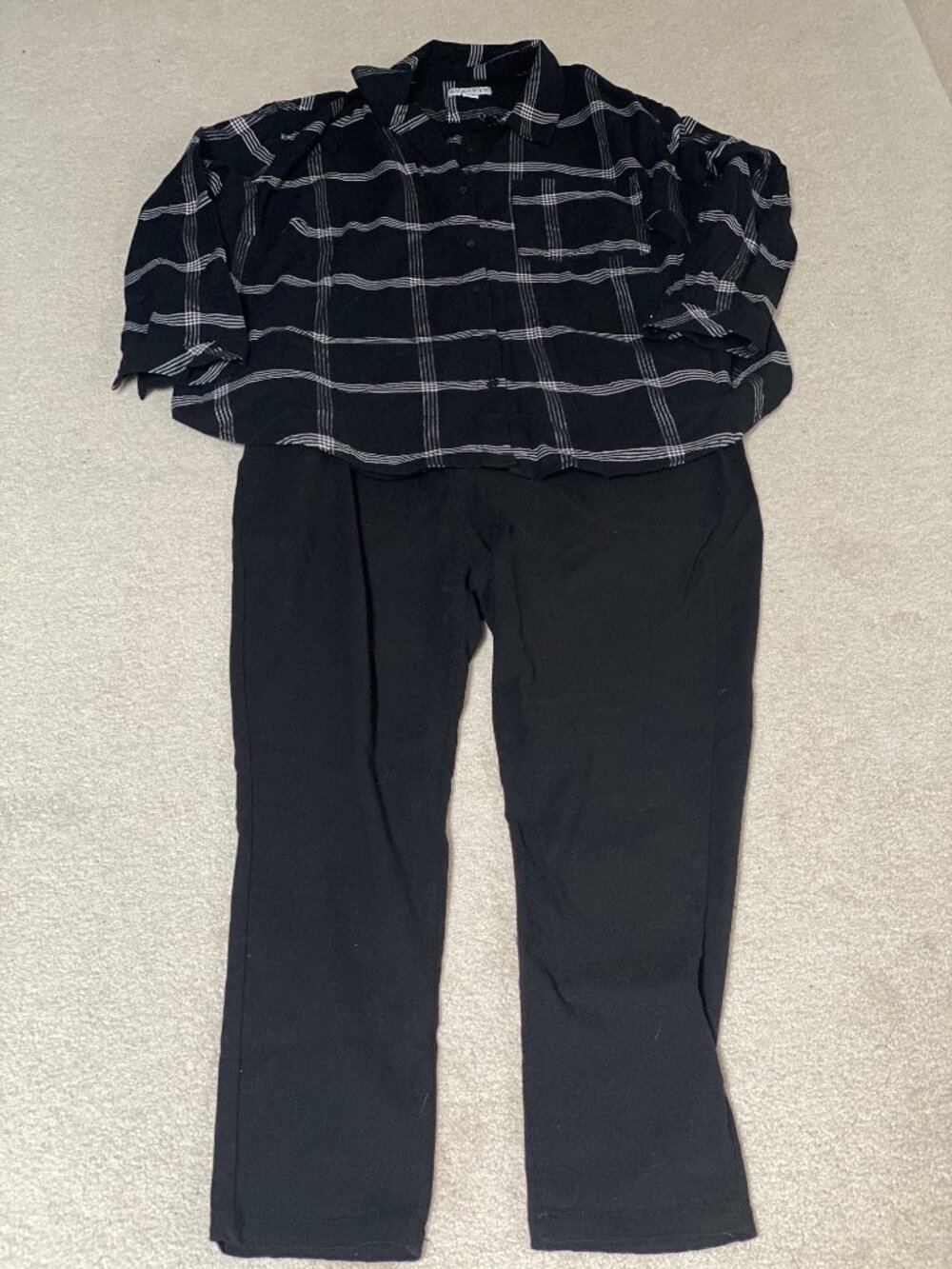 Black and White Button Down Ava & Viv Top  Size XXL Black Pants Butterfly Sz:18
